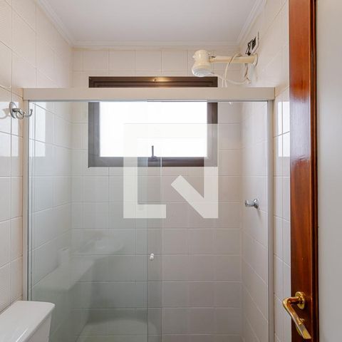 Apartamento à venda com 300m², 4 quartos e 4 vagasBanheiro de Serviço