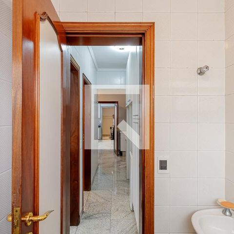 Apartamento à venda com 300m², 4 quartos e 4 vagasBanheiro de Serviço