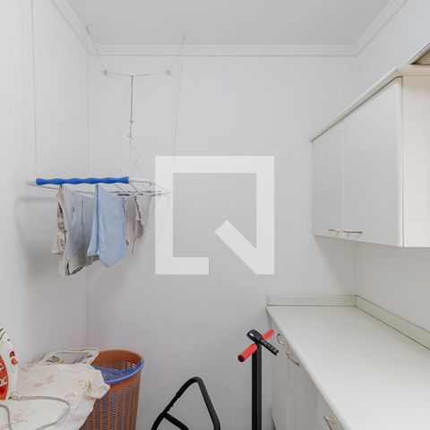 Apartamento à venda com 300m², 4 quartos e 4 vagasQuarto de Serviço 2