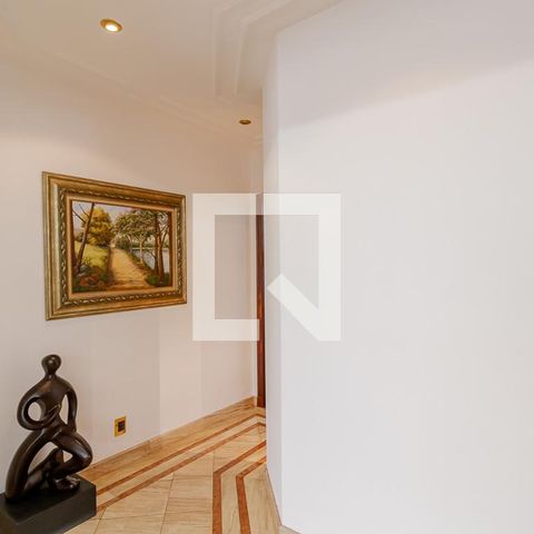Apartamento à venda com 300m², 4 quartos e 4 vagasEntrada