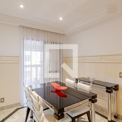 Apartamento à venda com 300m², 4 quartos e 4 vagasCopa