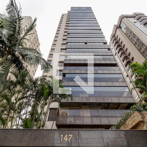 Apartamento à venda com 300m², 4 quartos e 4 vagasFachada