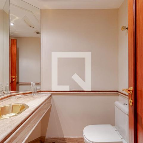 Apartamento à venda com 300m², 4 quartos e 4 vagasLavabo