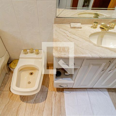 Apartamento à venda com 300m², 4 quartos e 4 vagasBanheiro da Suíte 2