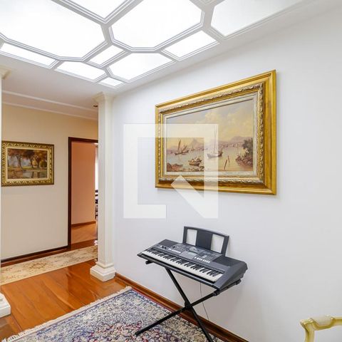 Apartamento à venda com 300m², 4 quartos e 4 vagasEscritório