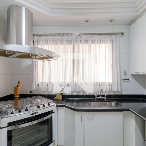 Apartamento à venda com 300m², 4 quartos e 4 vagasCozinha