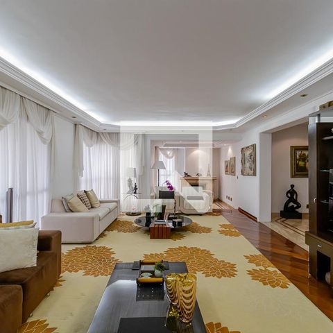 Apartamento à venda com 300m², 4 quartos e 4 vagasSala de Estar