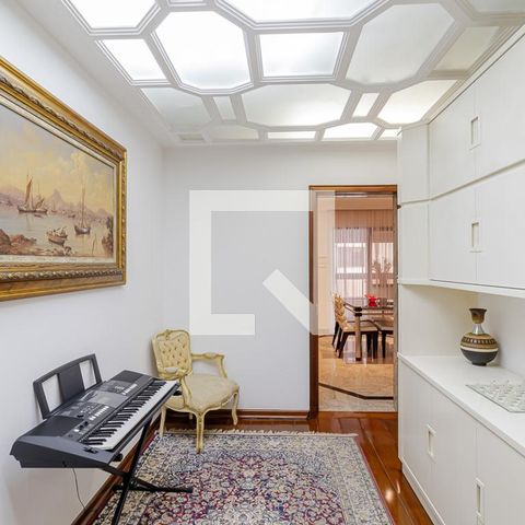 Apartamento à venda com 300m², 4 quartos e 4 vagasEscritório