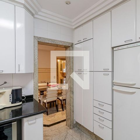 Apartamento à venda com 300m², 4 quartos e 4 vagasCozinha