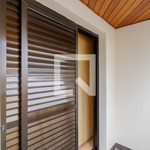 Apartamento à venda com 300m², 4 quartos e 4 vagasSacada da Suíte 2