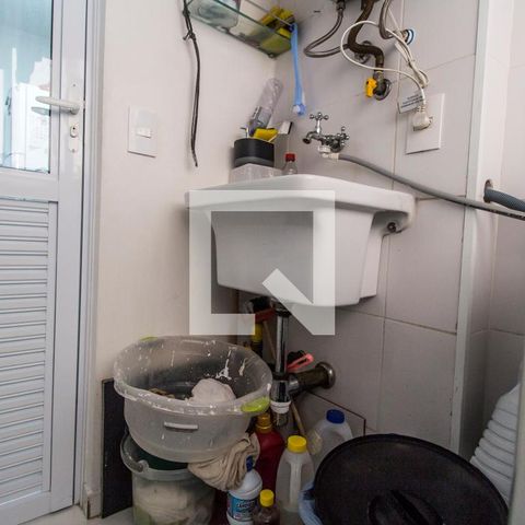 Apartamento à venda com 68m², 3 quartos e 1 vagaÁrea de Serviço