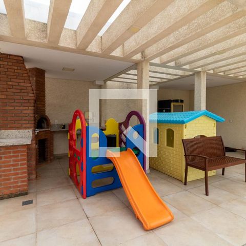 Apartamento à venda com 64m², 2 quartos e 1 vaga Apartamento à venda com 64m², 2 quartos e 1 vagaÁrea comum - Playground