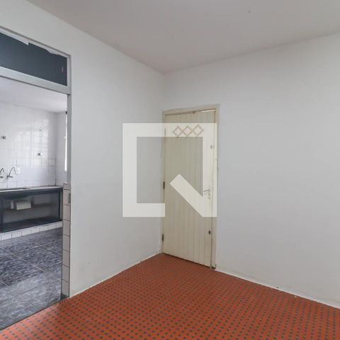 Casa à venda com 184m², 4 quartos e 2 vagas Casa à venda com 184m², 4 quartos e 2 vagasSala 2