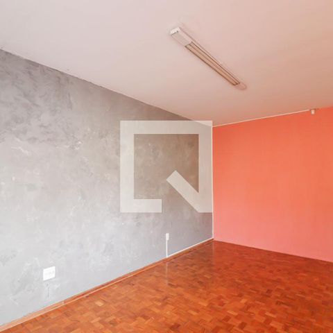 Casa à venda com 184m², 4 quartos e 2 vagas Casa à venda com 184m², 4 quartos e 2 vagasQuarto 2