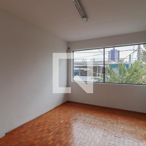 Casa à venda com 184m², 4 quartos e 2 vagas Casa à venda com 184m², 4 quartos e 2 vagasQuarto 1