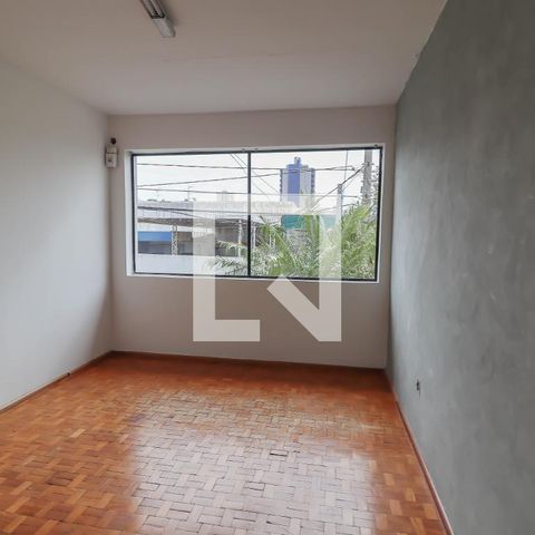 Casa à venda com 184m², 4 quartos e 2 vagas Casa à venda com 184m², 4 quartos e 2 vagasQuarto 1