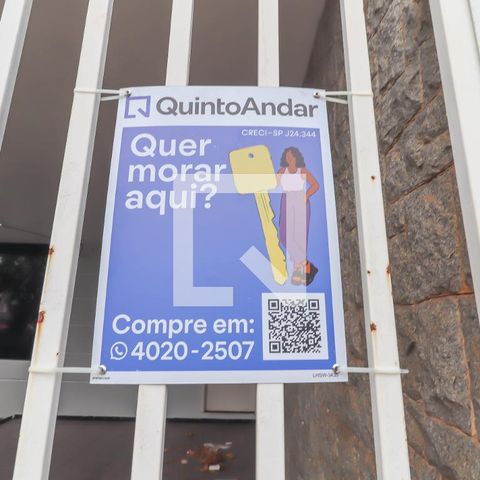 Casa à venda com 184m², 4 quartos e 2 vagas Casa à venda com 184m², 4 quartos e 2 vagasPlaca