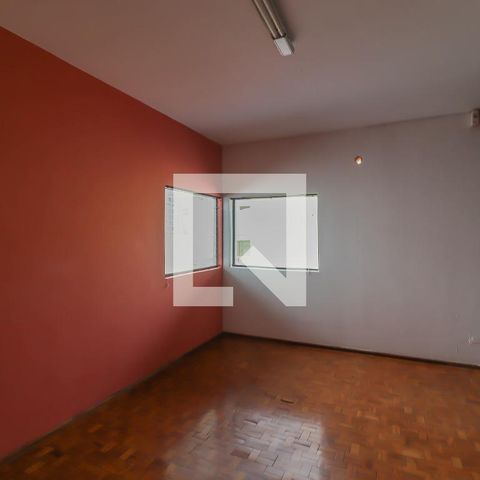 Casa à venda com 184m², 4 quartos e 2 vagas Casa à venda com 184m², 4 quartos e 2 vagasQuarto 2