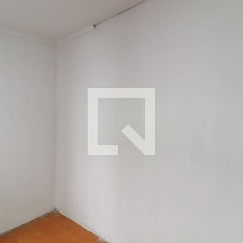 Casa à venda com 184m², 4 quartos e 2 vagas Casa à venda com 184m², 4 quartos e 2 vagasQuarto