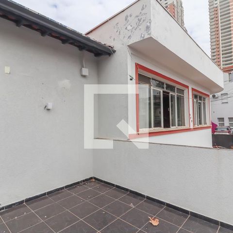 Casa à venda com 184m², 4 quartos e 2 vagas Casa à venda com 184m², 4 quartos e 2 vagasSacada
