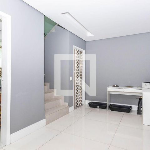 Casa à venda com 440m², 4 quartos e 5 vagas