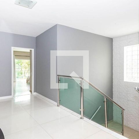 Casa à venda com 440m², 4 quartos e 5 vagas