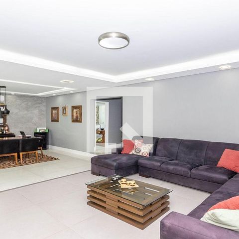 Casa à venda com 440m², 4 quartos e 5 vagas