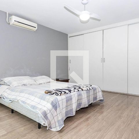 Casa à venda com 440m², 4 quartos e 5 vagas