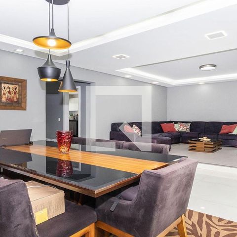 Casa à venda com 440m², 4 quartos e 5 vagas