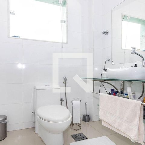 Casa à venda com 440m², 4 quartos e 5 vagas
