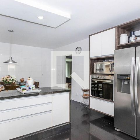Casa à venda com 440m², 4 quartos e 5 vagas