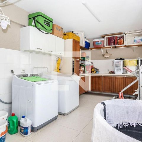 Casa à venda com 440m², 4 quartos e 5 vagas