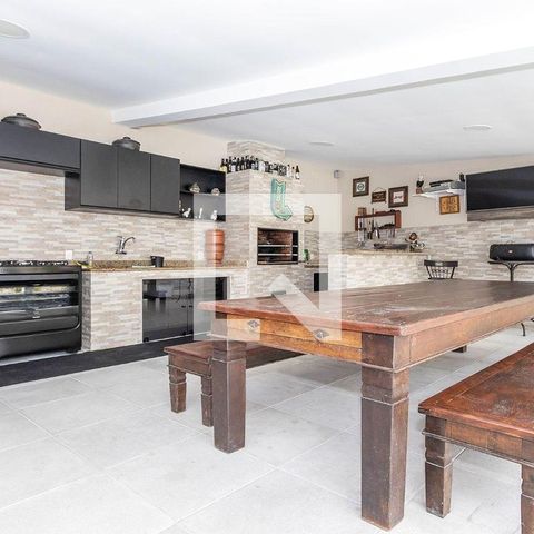 Casa à venda com 440m², 4 quartos e 5 vagas