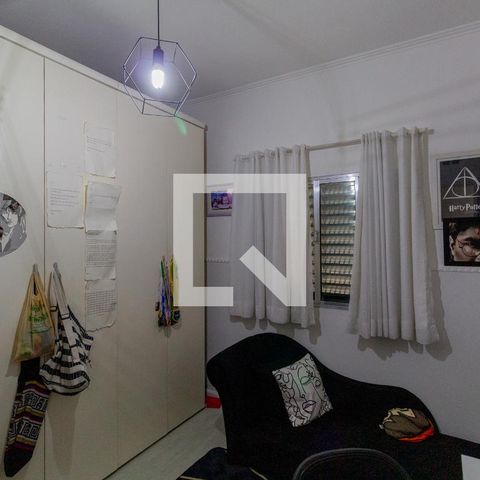 Casa à venda com 285m², 3 quartos e 6 vagas Casa à venda com 285m², 3 quartos e 6 vagasQuarto 2
