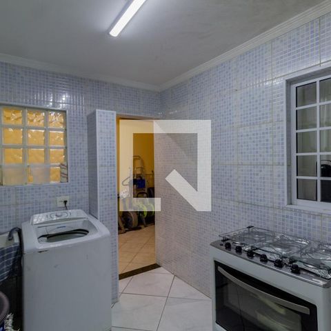 Casa à venda com 285m², 3 quartos e 6 vagas Casa à venda com 285m², 3 quartos e 6 vagasÁrea de Serviço