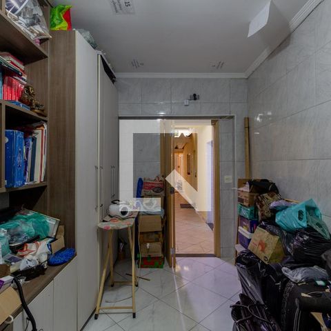 Casa à venda com 285m², 3 quartos e 6 vagas Casa à venda com 285m², 3 quartos e 6 vagasQuarto de Serviço