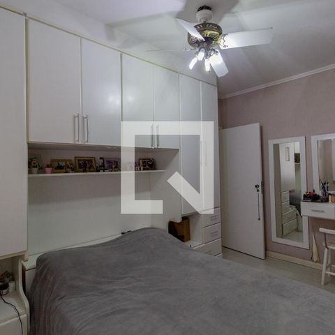 Casa à venda com 285m², 3 quartos e 6 vagas Casa à venda com 285m², 3 quartos e 6 vagasSuíte