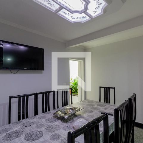 Casa à venda com 285m², 3 quartos e 6 vagas Casa à venda com 285m², 3 quartos e 6 vagasCozinha