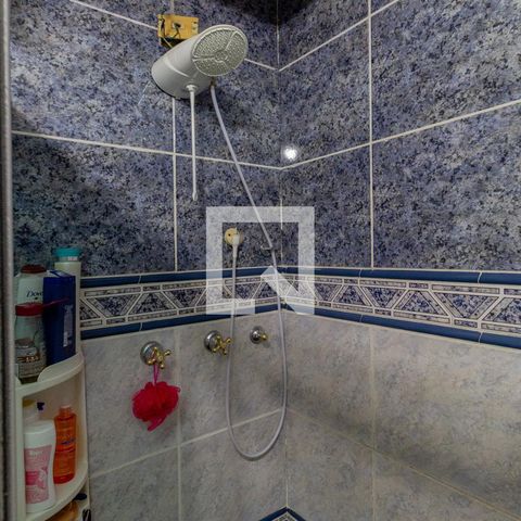 Casa à venda com 285m², 3 quartos e 6 vagas Casa à venda com 285m², 3 quartos e 6 vagasBanheiro Suíte