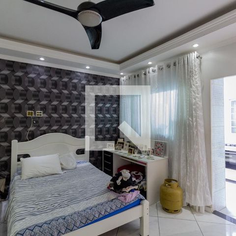 Casa à venda com 285m², 3 quartos e 6 vagas Casa à venda com 285m², 3 quartos e 6 vagasSalão