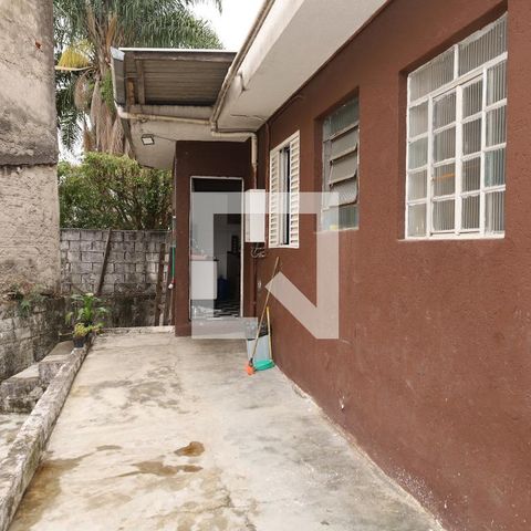 Casa à venda com 170m², 2 quartos e 1 vagaQuintal