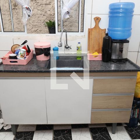 Casa à venda com 170m², 2 quartos e 1 vagaCozinha