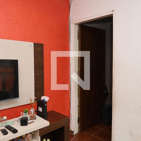 Casa à venda com 170m², 2 quartos e 1 vagaSala