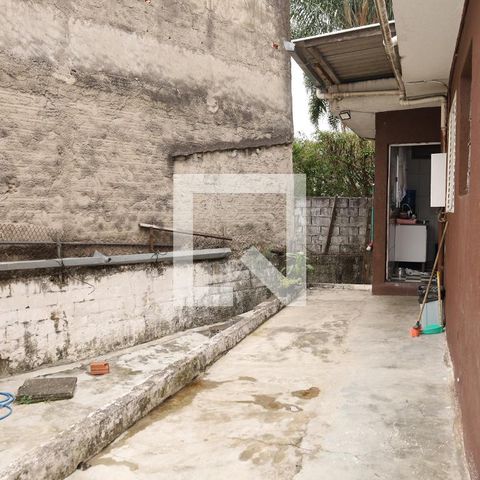 Casa à venda com 170m², 2 quartos e 1 vagaQuintal