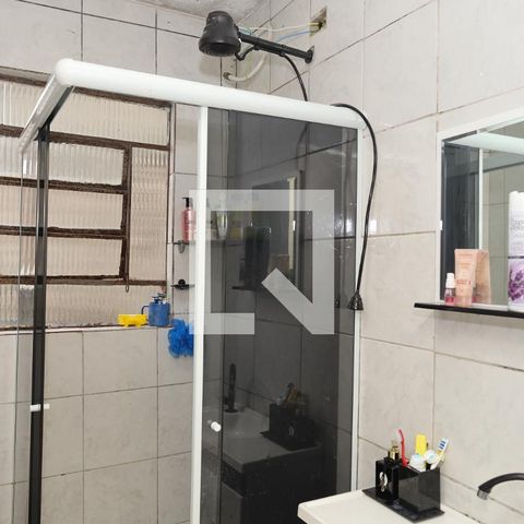Casa à venda com 170m², 2 quartos e 1 vagaBanheiro