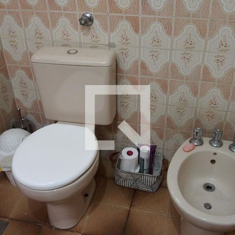 Casa à venda com 163m², 2 quartos e 1 vagaBanheiro 1