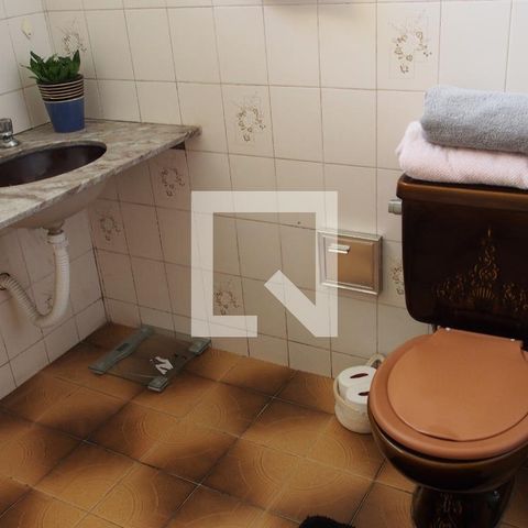 Casa à venda com 163m², 2 quartos e 1 vagaBanheiro 2