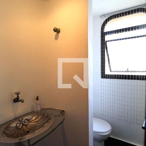 Apartamento para alugar com 210m², 3 quartos e 4 vagasLavabo