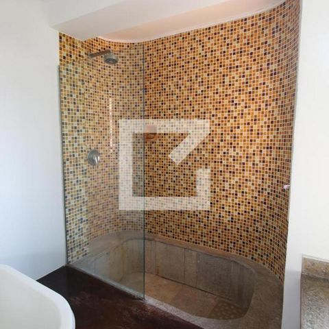 Apartamento para alugar com 210m², 3 quartos e 4 vagasBanheiro da Suíte
