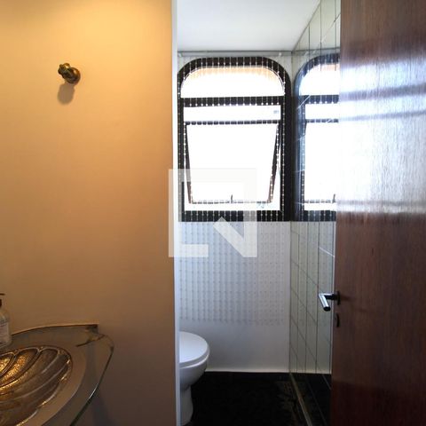 Apartamento para alugar com 210m², 3 quartos e 4 vagasLavabo